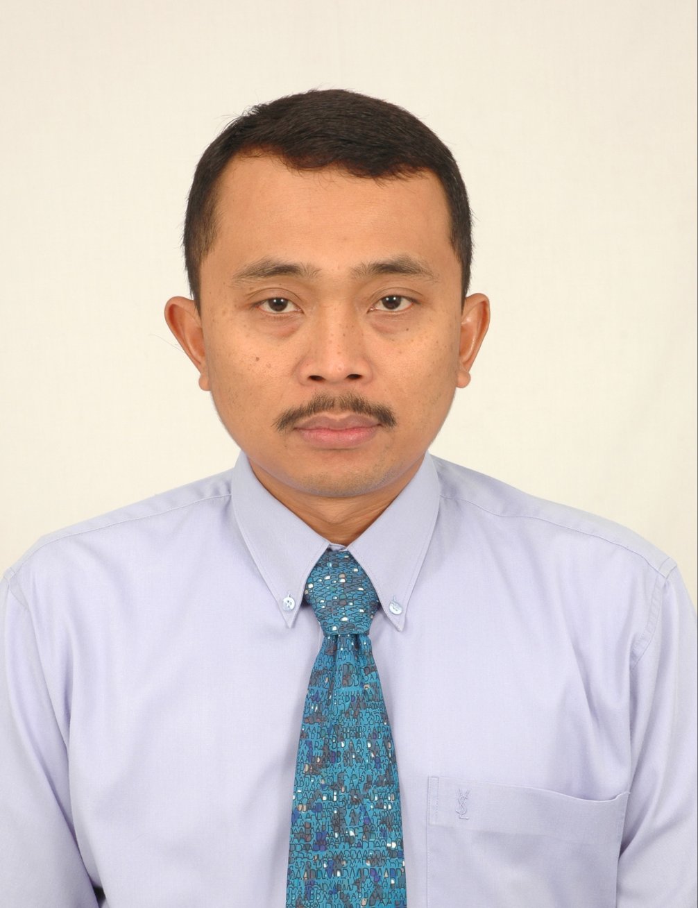 Kontak Arief